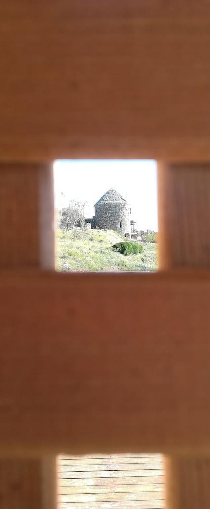 فيلا The Stone Windmill Koundouros المظهر الخارجي الصورة