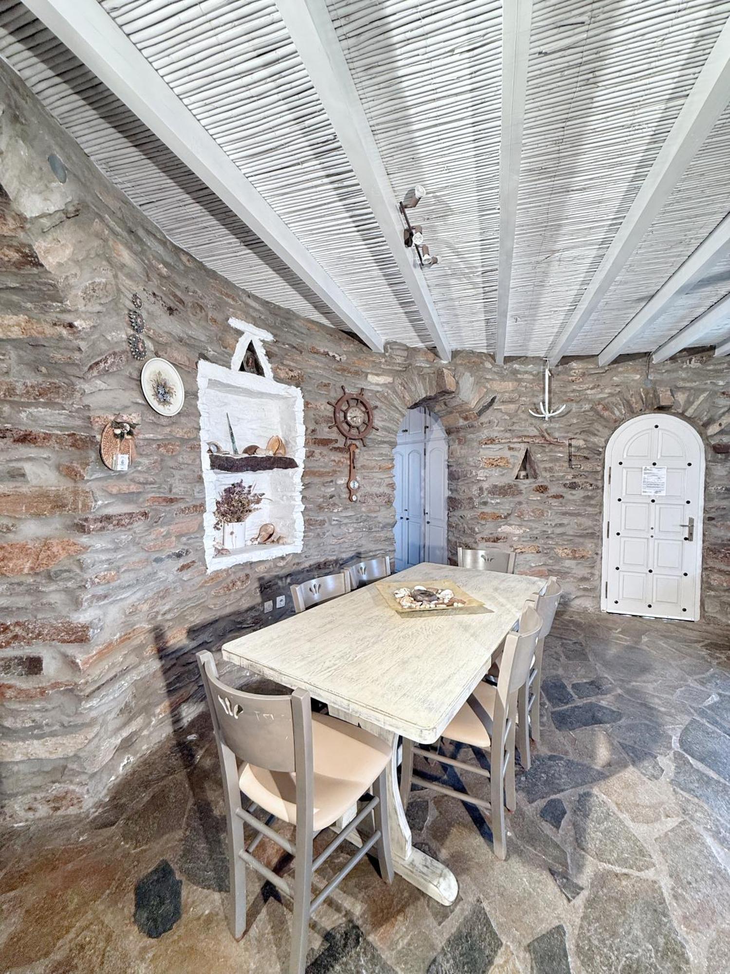 فيلا The Stone Windmill Koundouros المظهر الخارجي الصورة